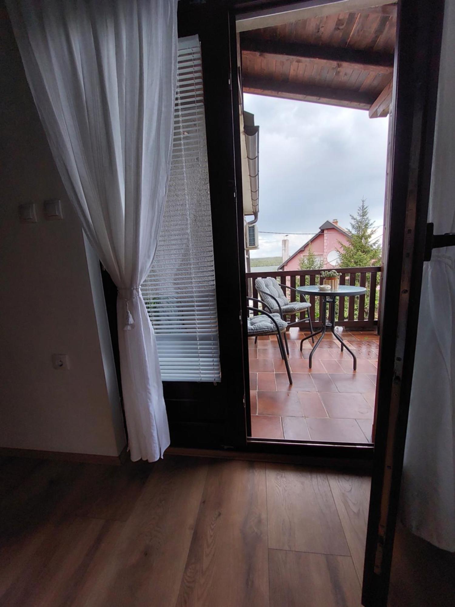 Hostelche Guest House Smederevo Exteriör bild