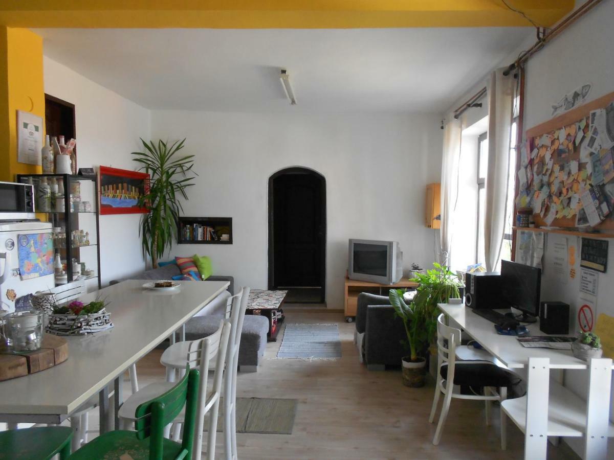 Hostelche Guest House Smederevo Exteriör bild